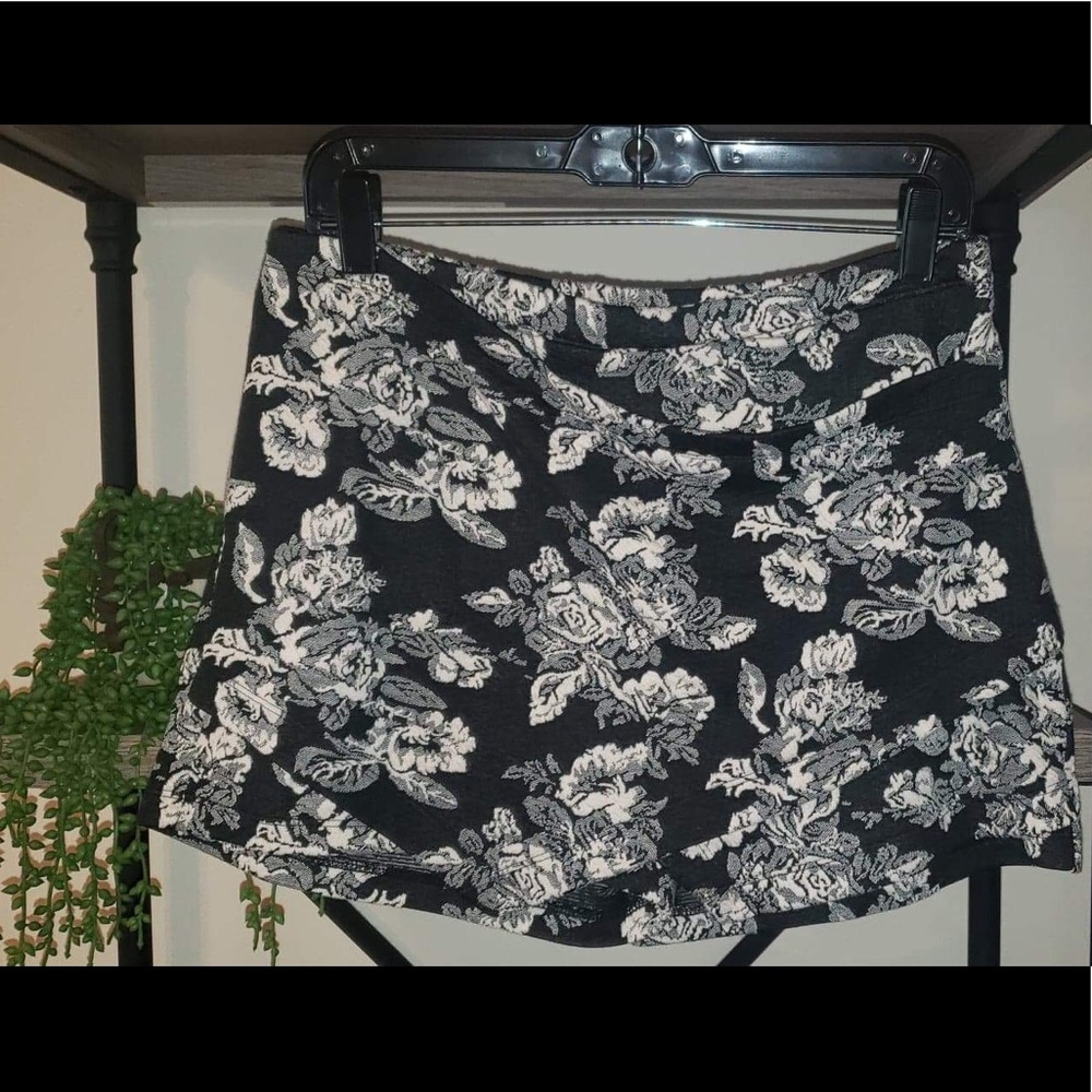 So Rad brand skort